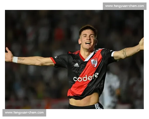 德米凯利斯神预言成真!马斯坦托诺 6320 万欧加盟皇马,17 岁天才开启伯纳乌之旅