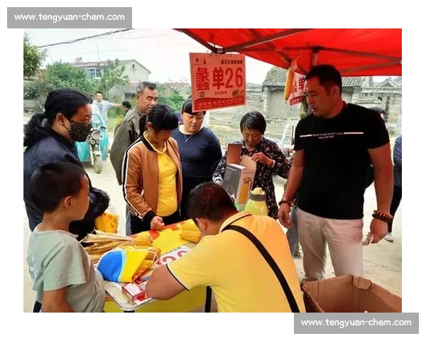 图赫尔更衣室暖心一幕:欧青赛夺冠后拥抱每位球员彰显领袖魅力 图赫尔更衣室暖心一幕:欧青赛夺冠后拥抱每位球员彰显领袖魅力